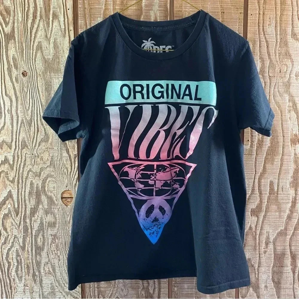 Vibes Tee Shirt 😎​